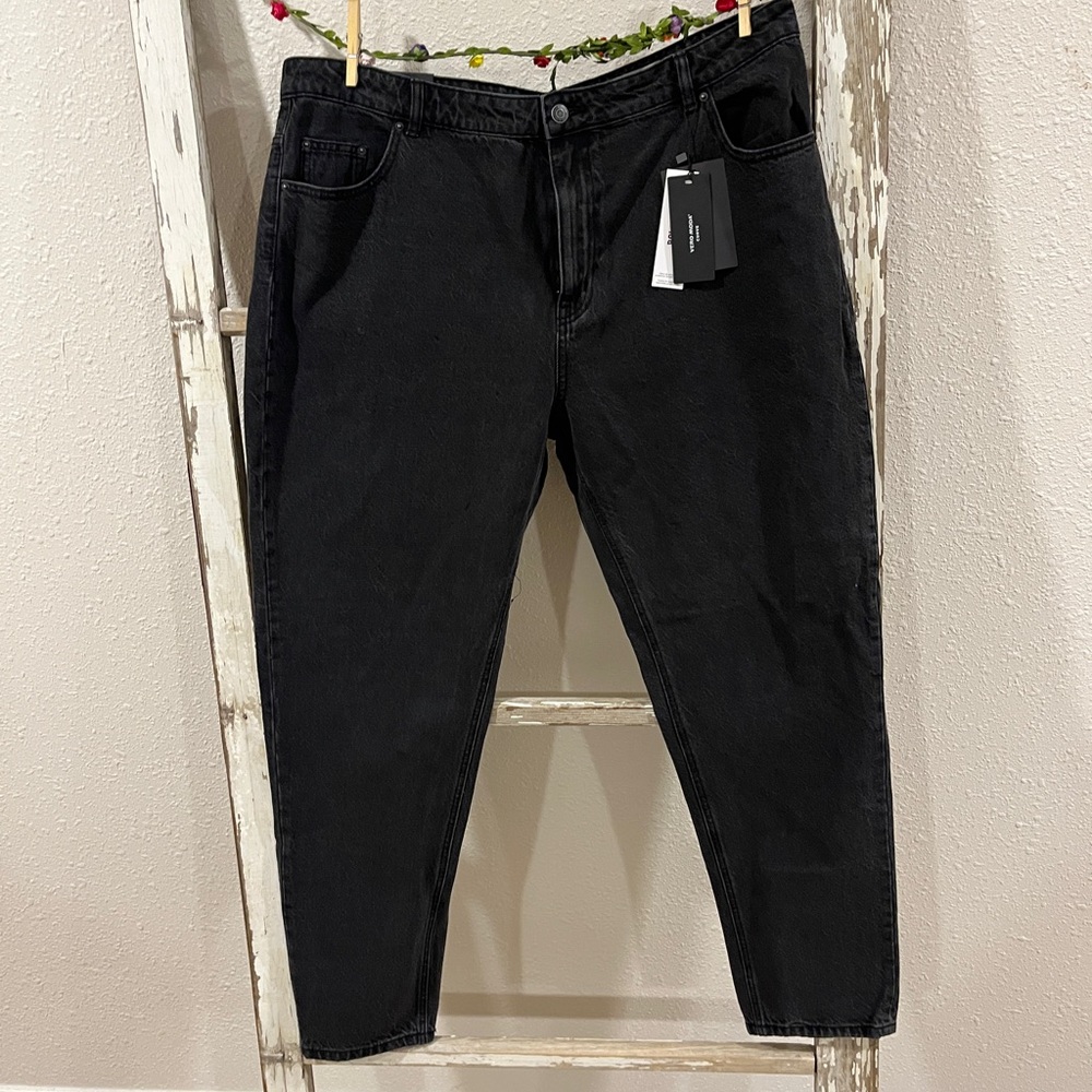 VM Women's Dark Black Boyfriend Jeans
